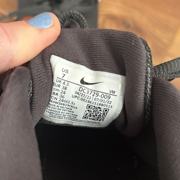 Nike Women's Black and Copper Running Sneakers - Picture 5 of 6